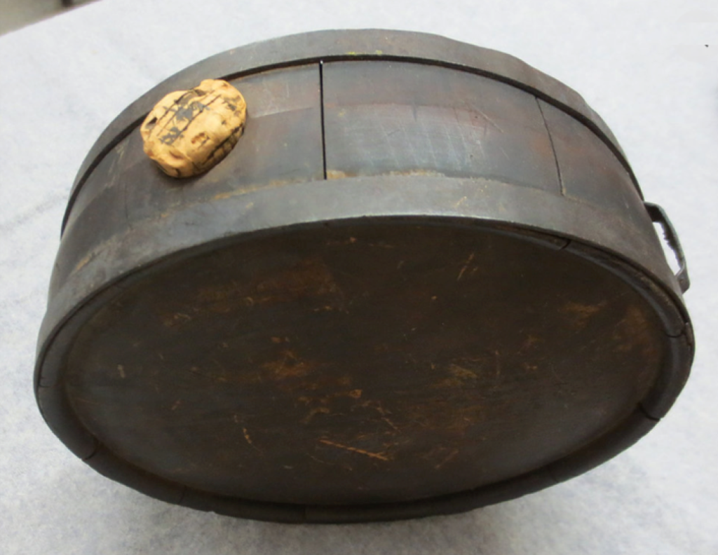 Confederate Civil War Cedar Wood Canteen, Near Fine – Battleground Antiques