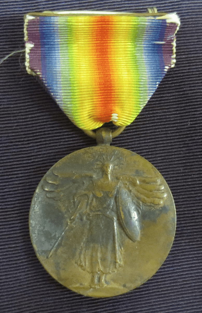 US WWI Victory medal with rainbow colored ribbon