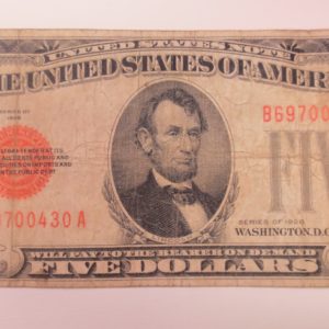 Lincoln depicted on a five US dollar note