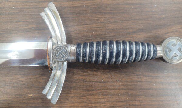 WWII German Luftwaffe (Air Force) dagger with sheath, 1st Model