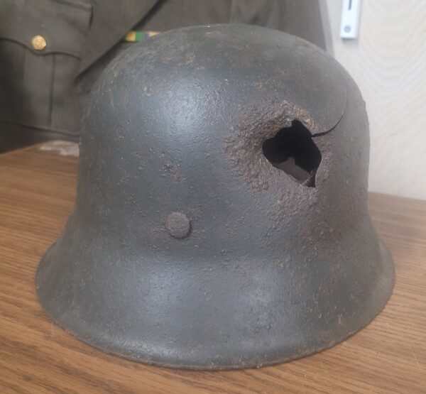 German WWII Heer (Army) Infantry helmet, M42, KIA battle damaged!