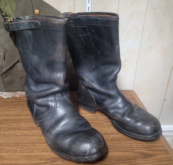 Excellent pair of WWII German marching boots, WWII GI trophy sent home!