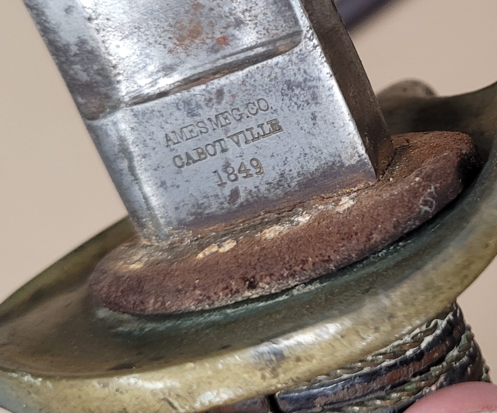 Exceptional antebellum Ames M1840 “Old Wristbreaker” Heavy Cavalry sword, 1849 - Image 4